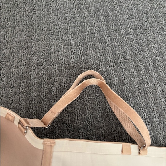 NWT Soma Women's Beige Covertible/Strapless Underwire Bra - Picture 5 of 6